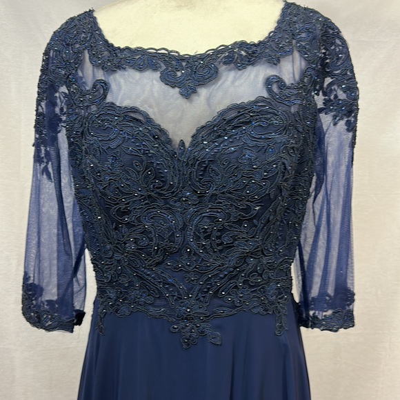 Tina Di Montella Mother of the Bride Dress - Picture 2 of 7